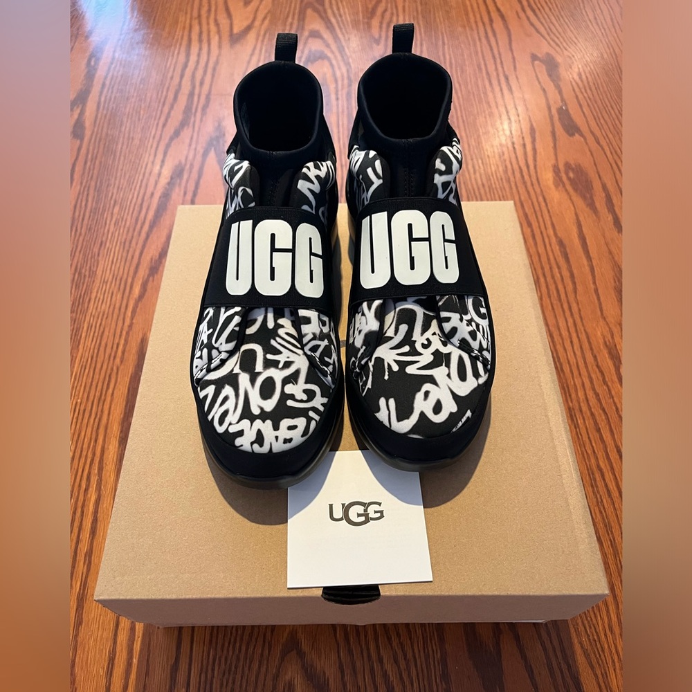 NIB UGG Neutra Black and White Graffiti Pop Sneakers, size 7.5